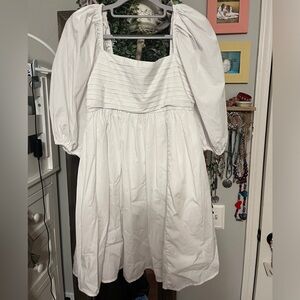 Abercrombie size medium, white short dress. *NEVER WORN WITH TAGS